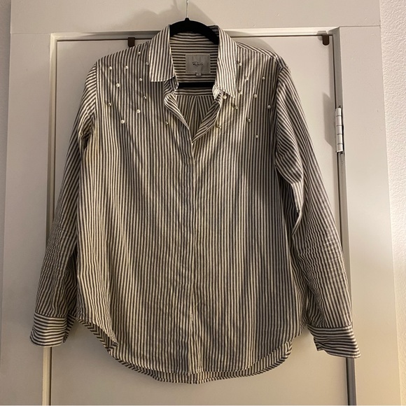 Rails Button Down with Pearls - Picture 2 of 6